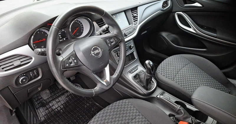 Opel Astra cena 41500 przebieg: 115043, rok produkcji 2020 z Swarzędz małe 326